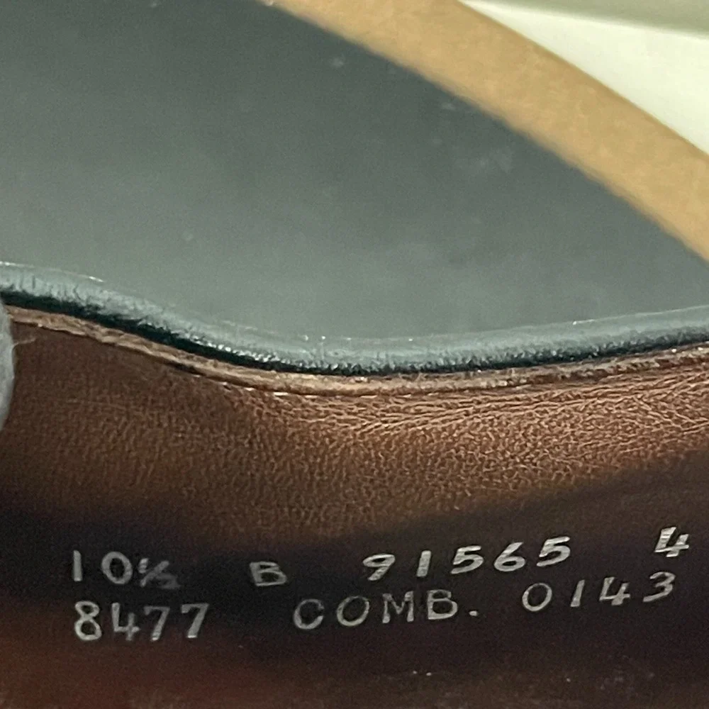 Allen Edmonds McAllister Men 10.5 B Wingtip Oxford Burgundy Shoes Quiet Luxury